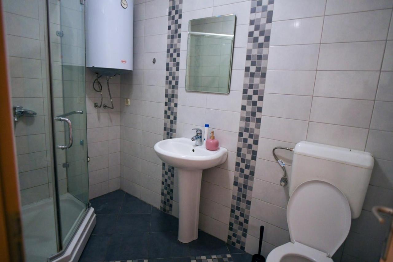 Elena Apartment Skopje Buitenkant foto